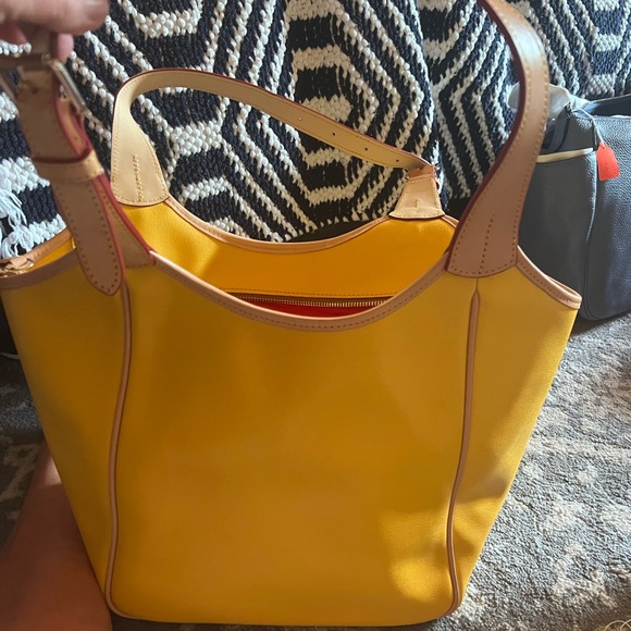 DooneyBourke new with out tag never use comes with dust bag - Picture 2 of 12